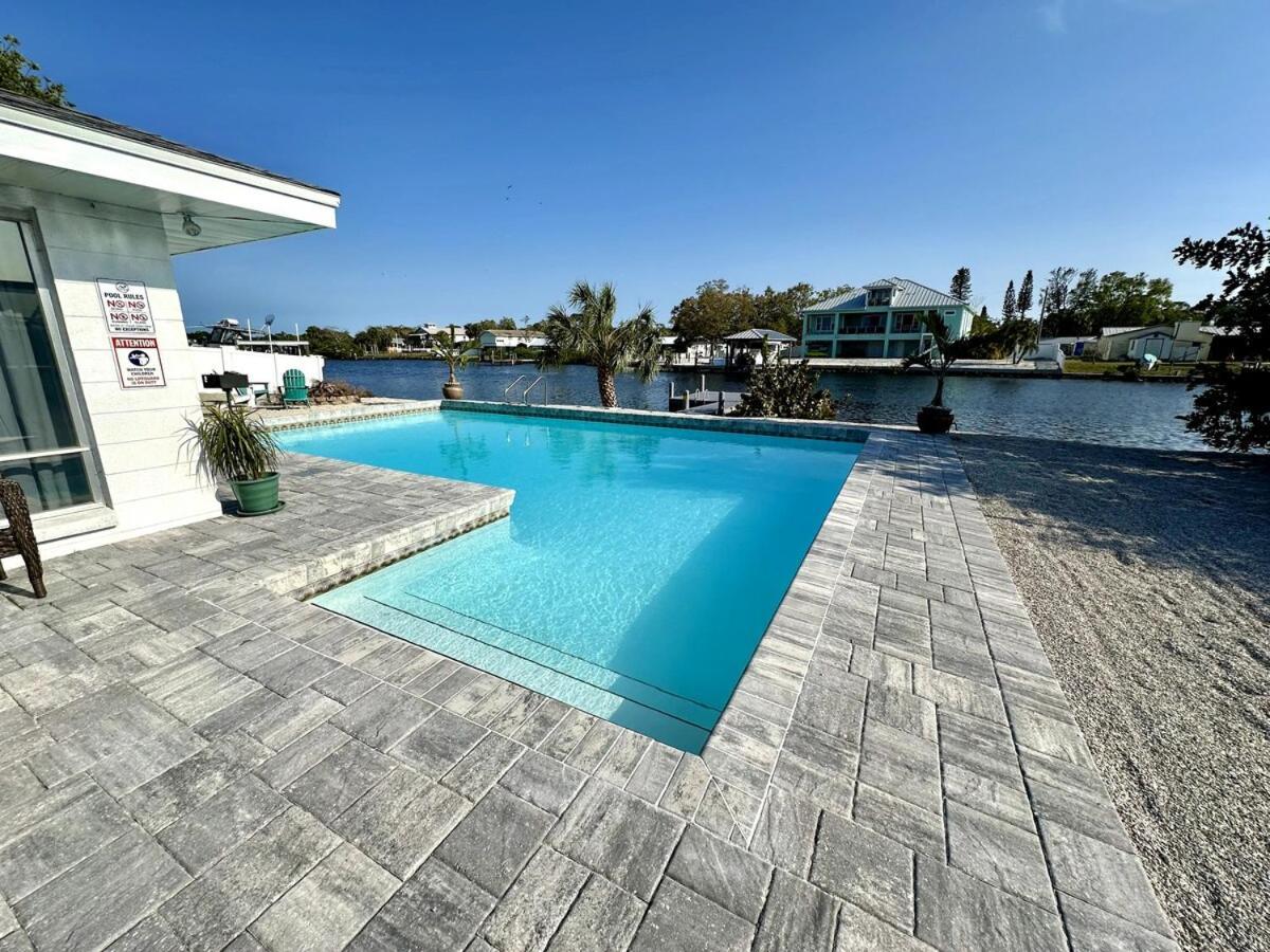 Blue Heron House, Private 4 Bedroom Waterfront W Heated Pool And Fire Pit Ръскин Екстериор снимка